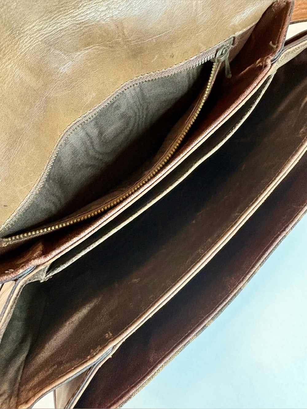 FENDI Zucca Monogram Crossbody ~Vintage - Picture 12 of 16
